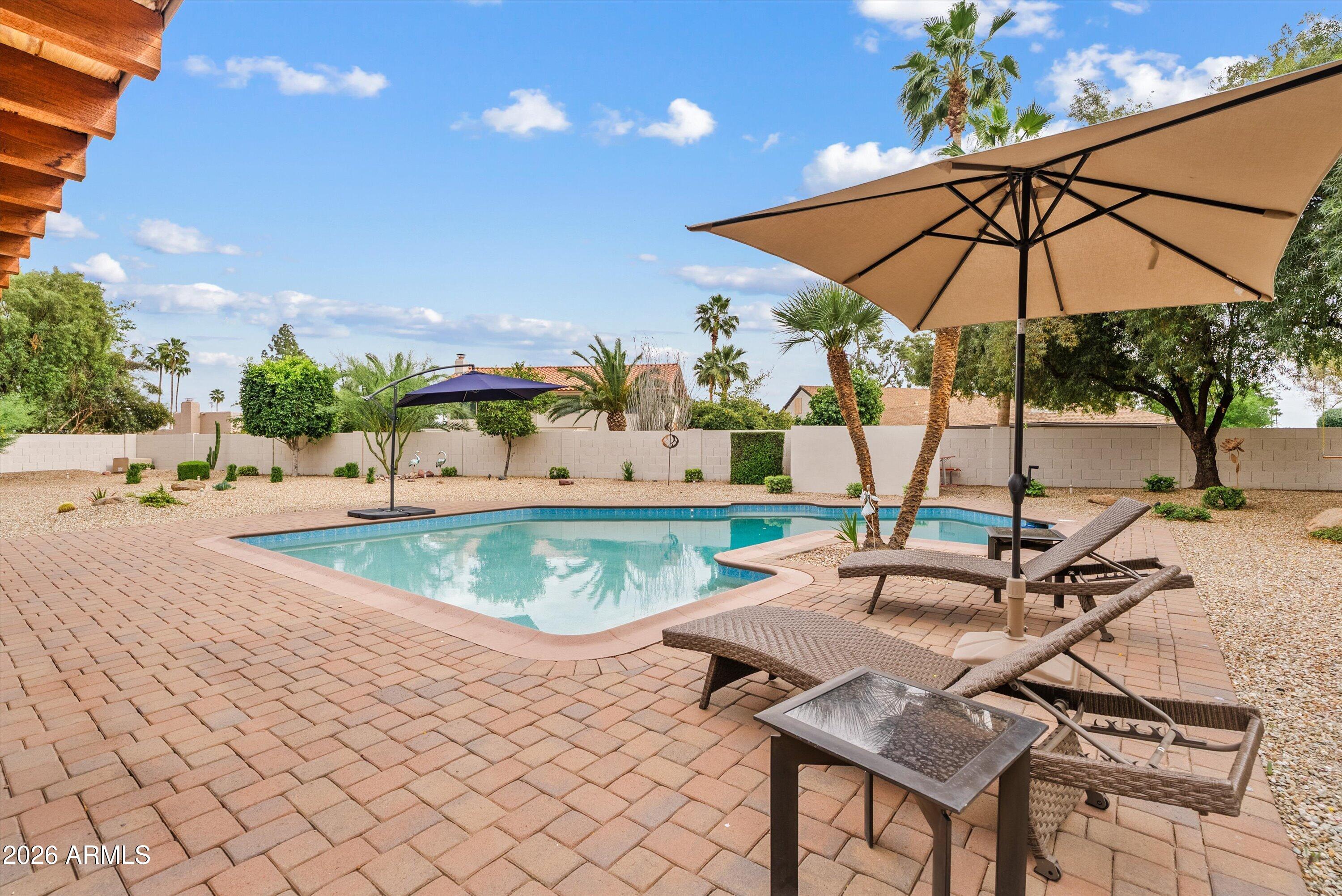 8641 E Vía De Cerro --