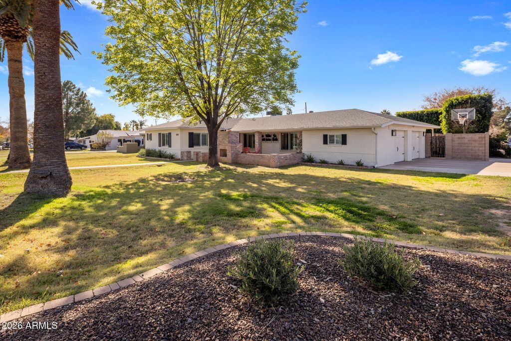 Photo of 6620 N 13th Street, Phoenix, AZ 85014 (MLS # 6975155)