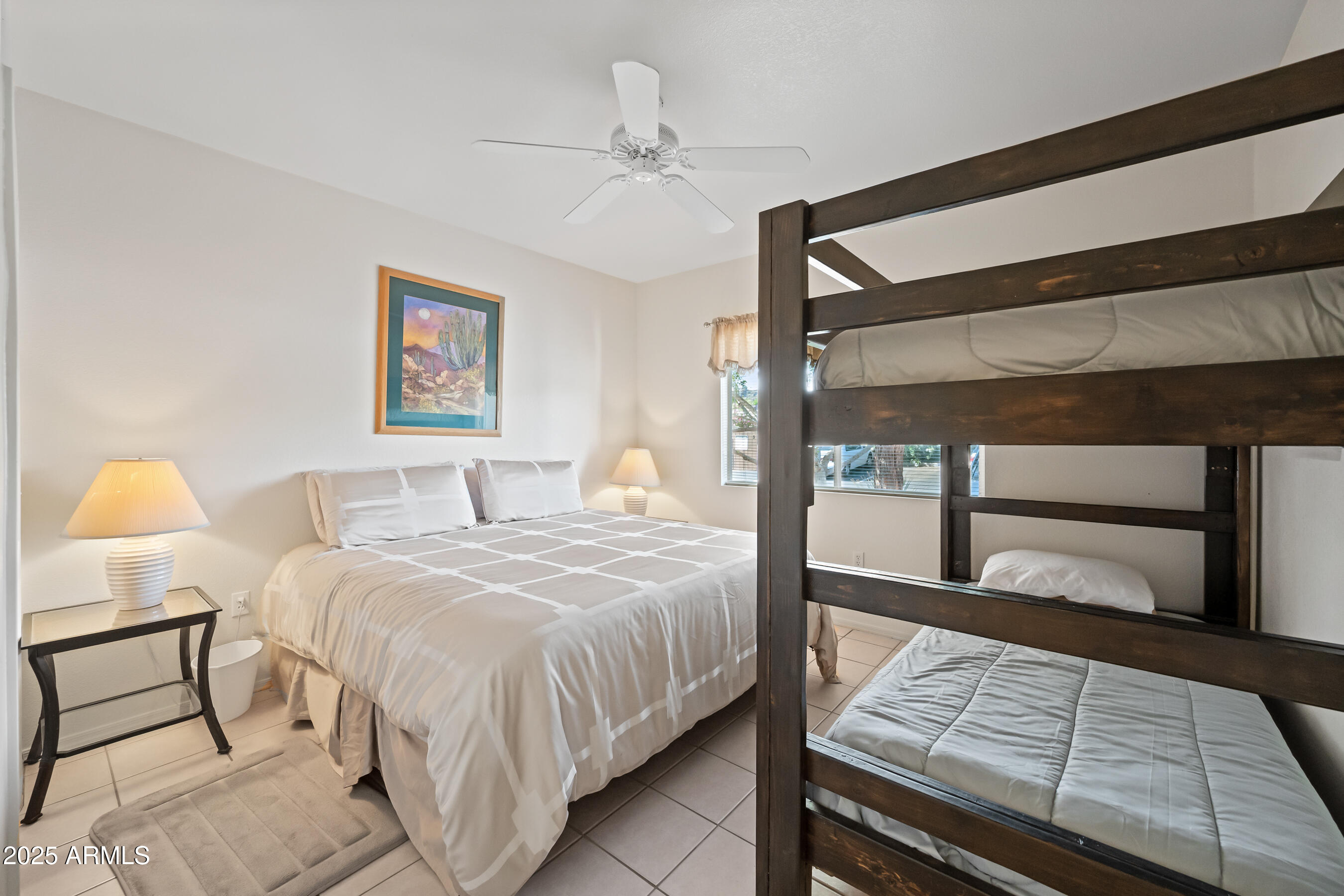 10410 N CAVE CREEK Road 1100