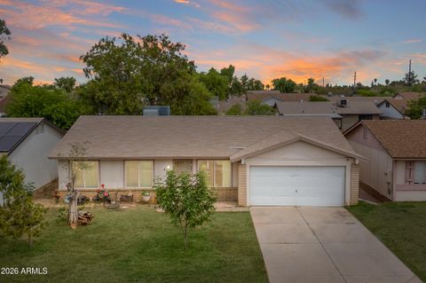 Photo of 7130 W Flower Street, Phoenix, AZ 85033 (MLS # 7017390)