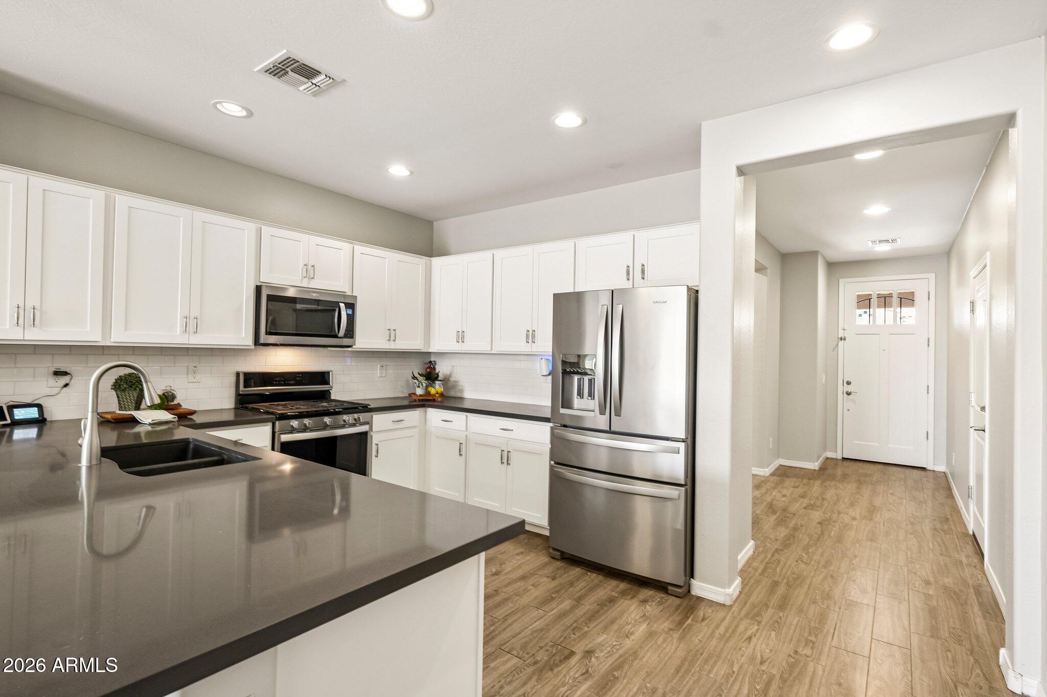 9436 W WILLOW BEND Lane