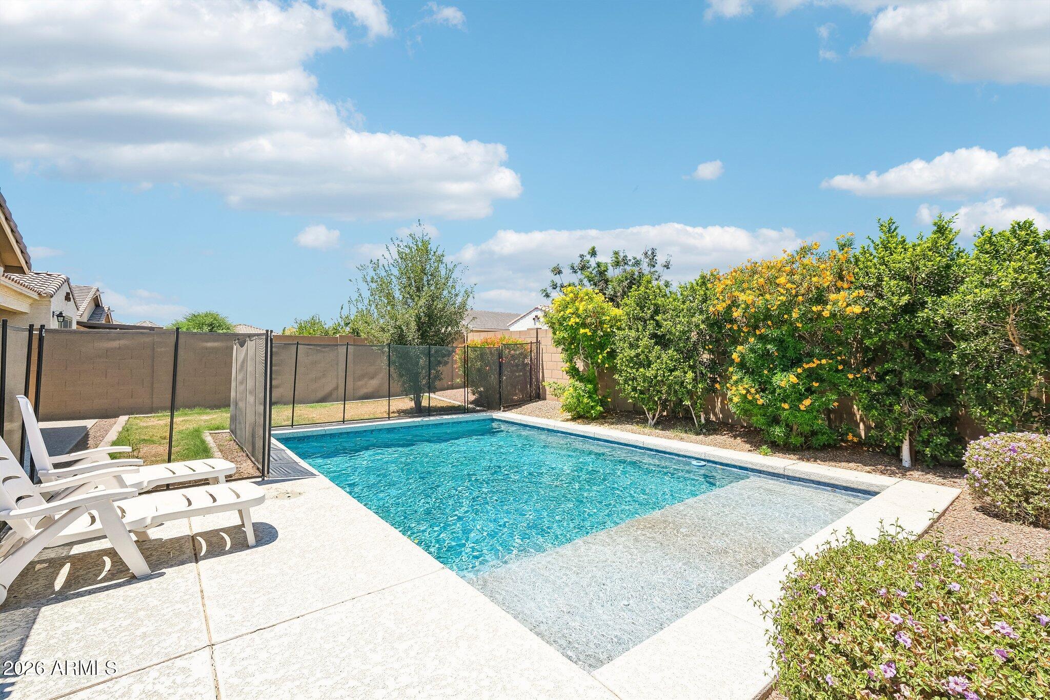 9436 W WILLOW BEND Lane