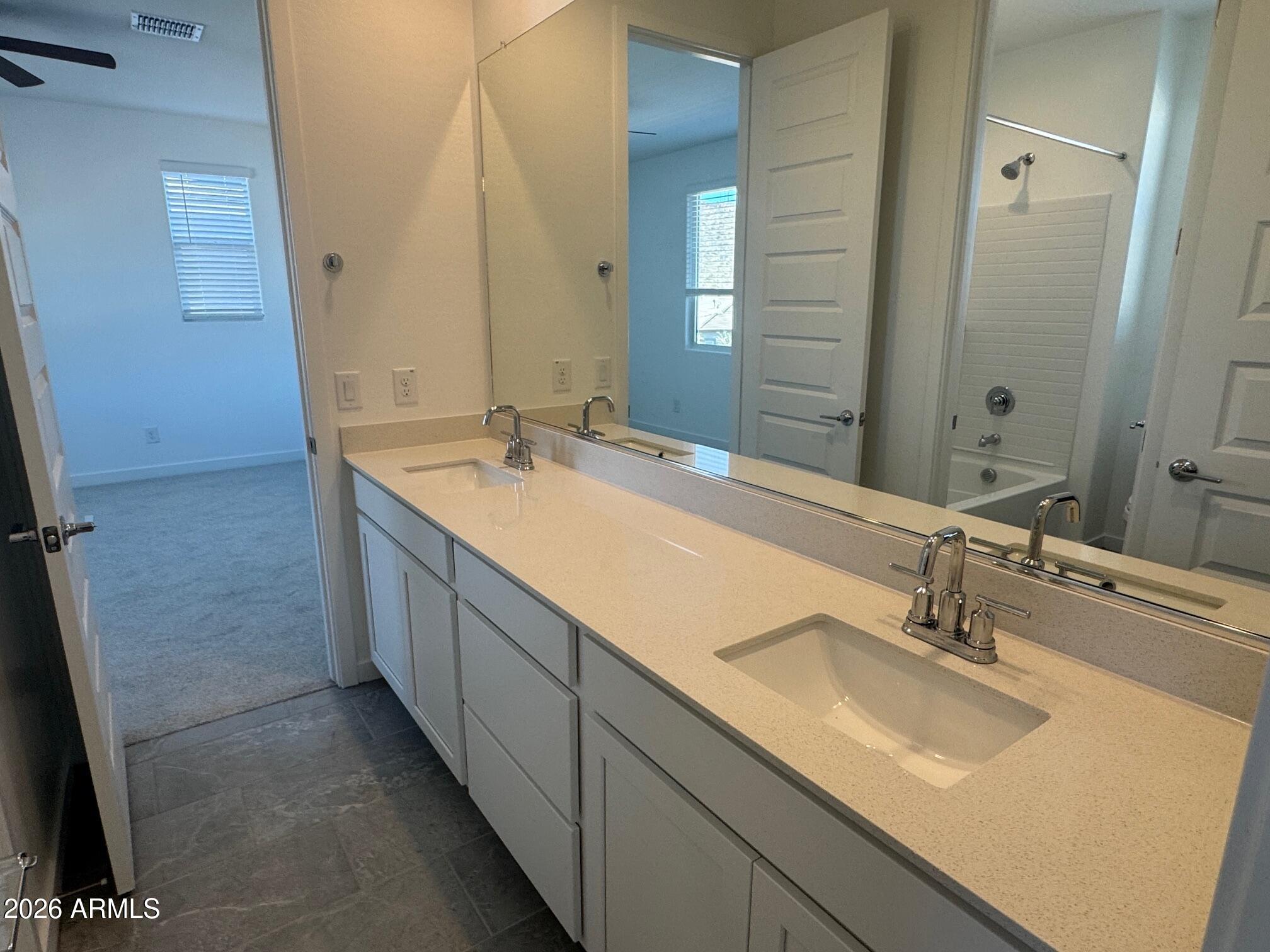 12026 W CALLE DE POMPAS --