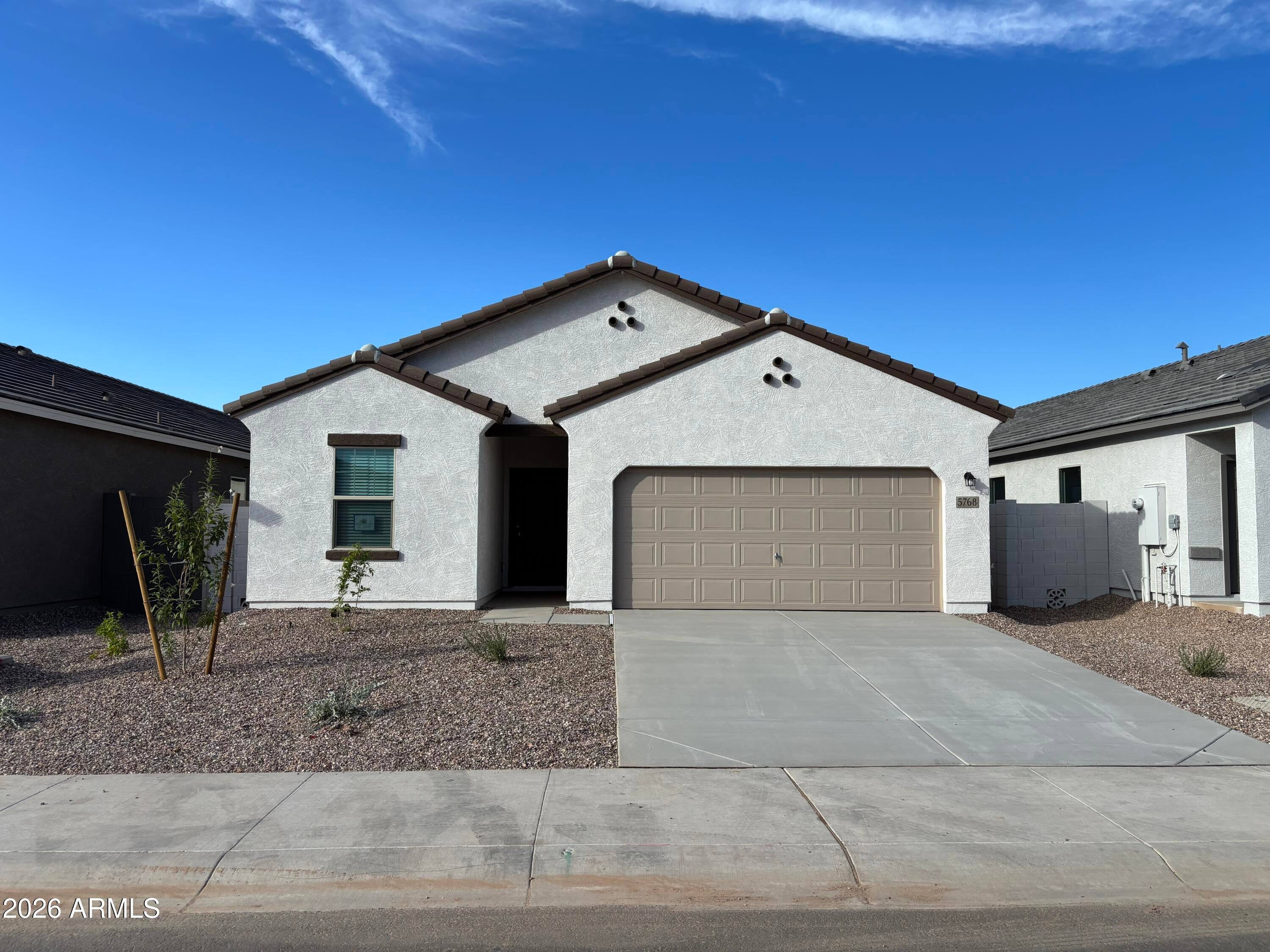 5768 E HORNBLENDE Way