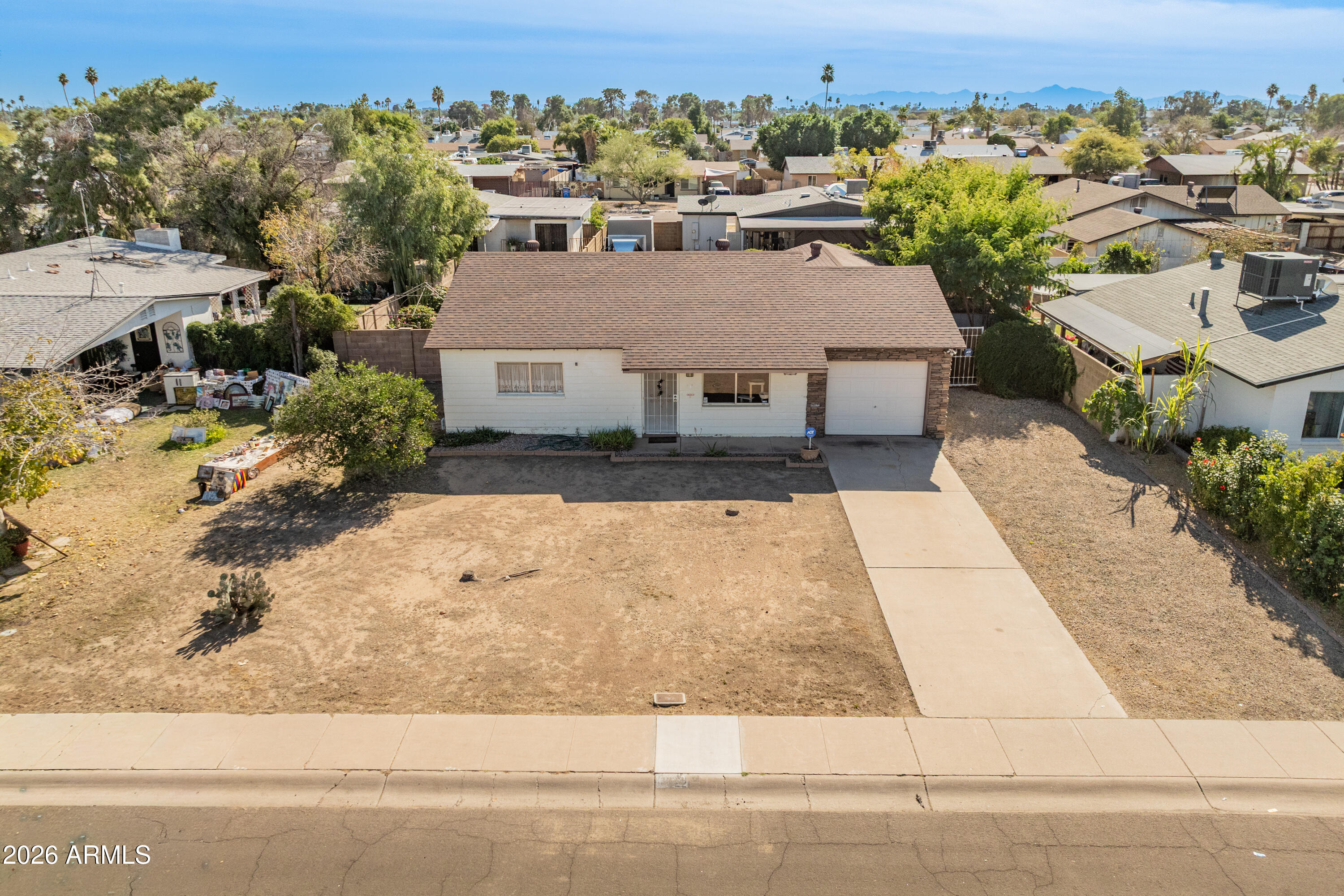 3221 W GREENWAY Road