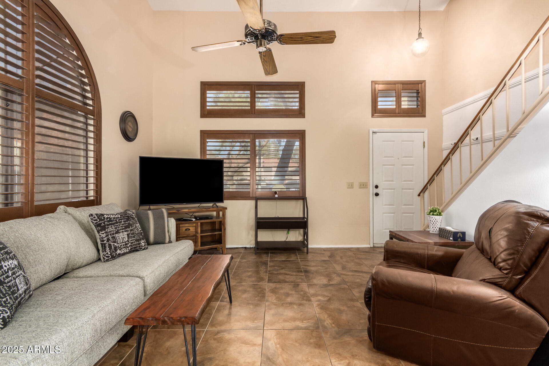 500 N ROOSEVELT Avenue 118
