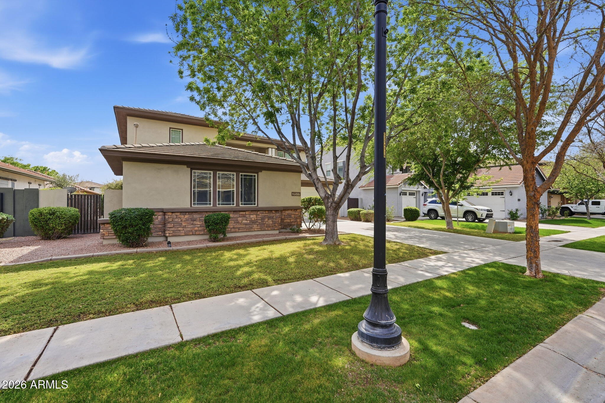 3517 E SIERRA MADRE Avenue