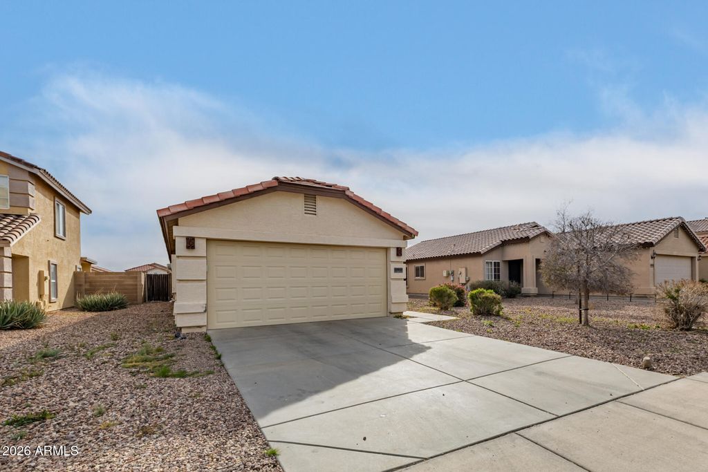 Photo of 22833 W Cantilever Street, Buckeye, AZ 85326 (MLS # 6971037)