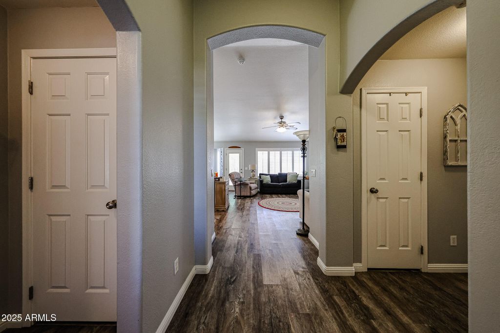 Photo of 1457 E Waterview Place, Chandler, AZ 85249 (MLS # 6921221)