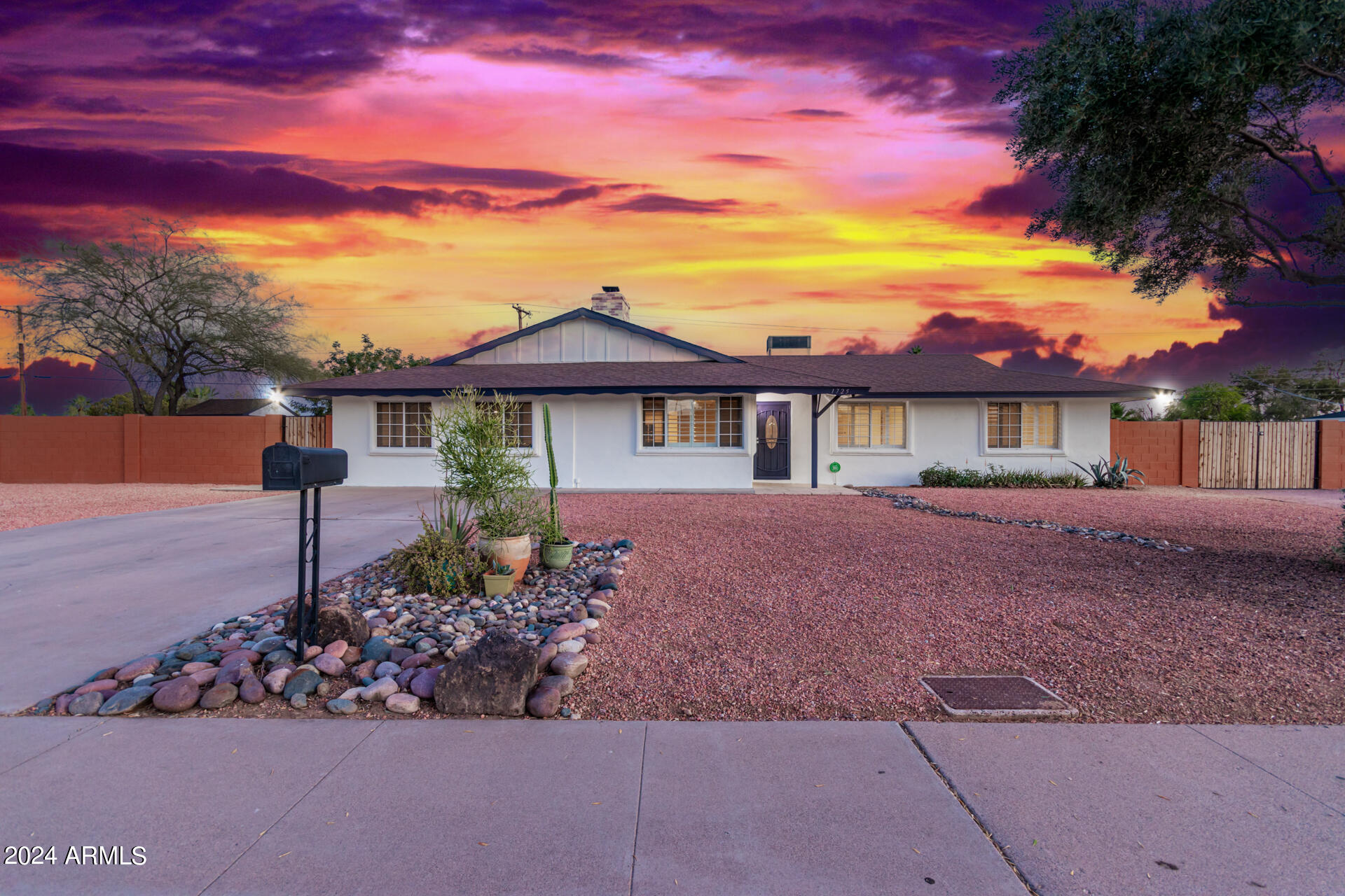 View Phoenix, AZ 85021 house