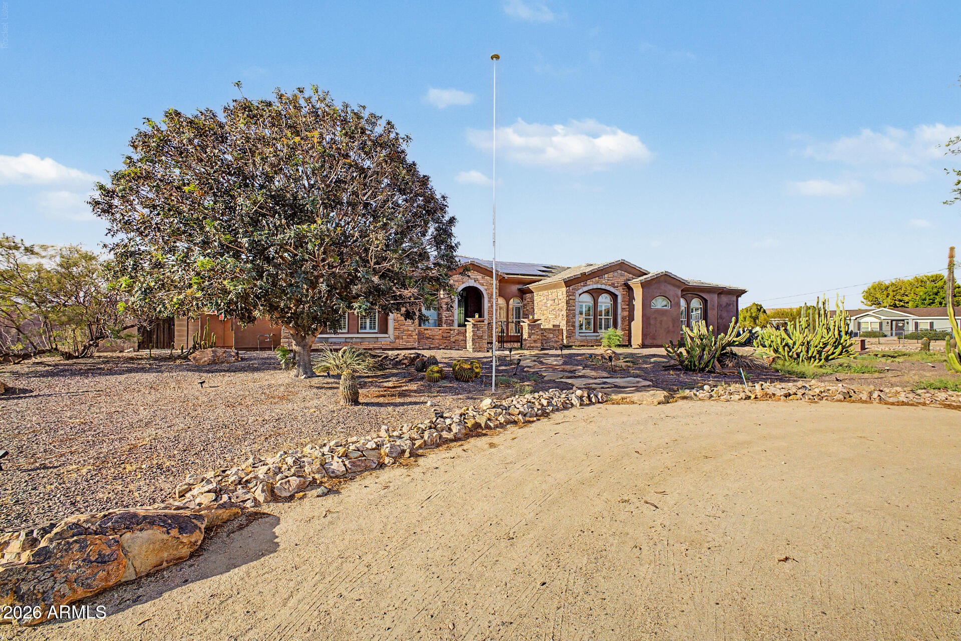 20548 E NAVAJO Drive