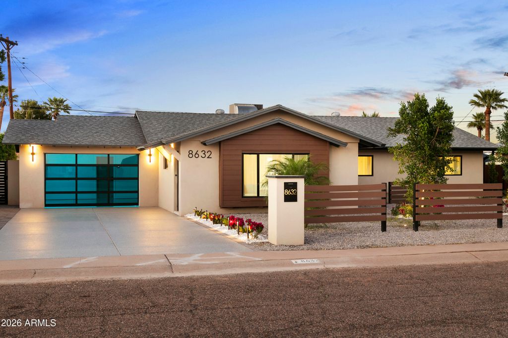 Photo of 8632 E Thornwood Drive, Scottsdale, AZ 85251 (MLS # 6998978)