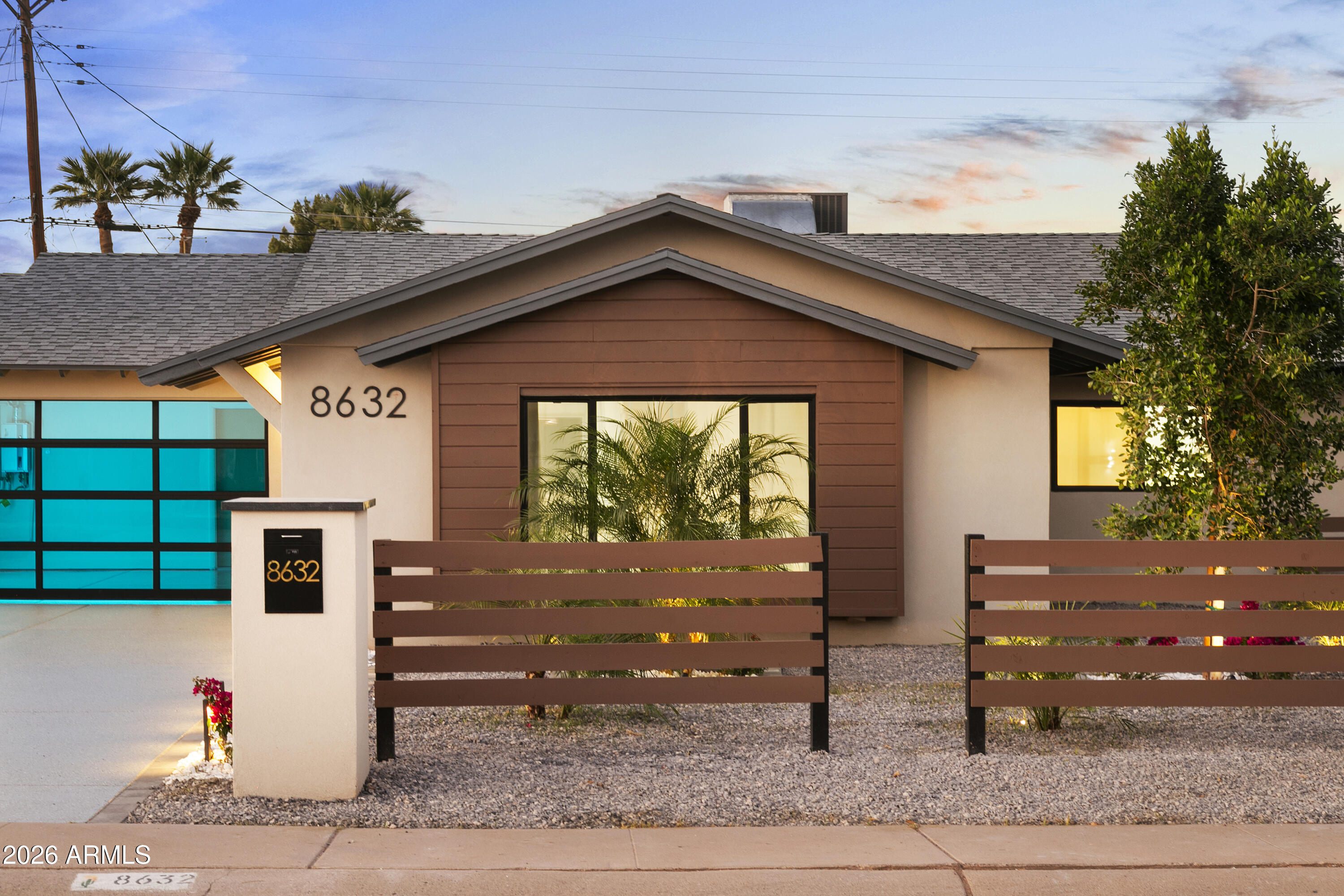 8632 E THORNWOOD Drive