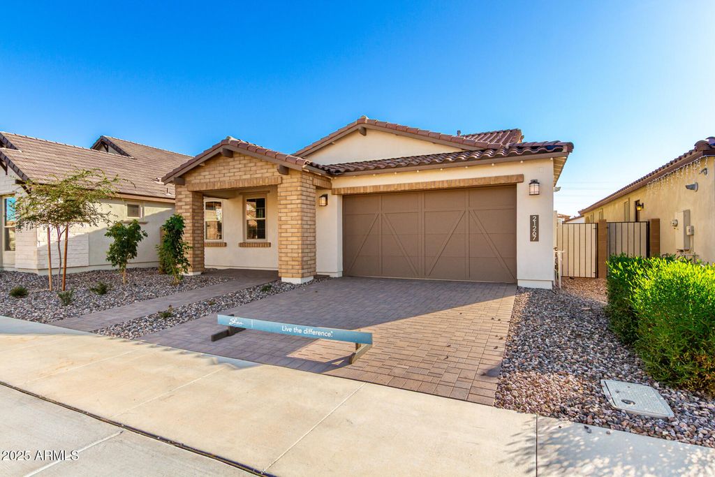 Photo of 21267 E Sparrow Drive, Queen Creek, AZ 85142 (MLS # 6959117)