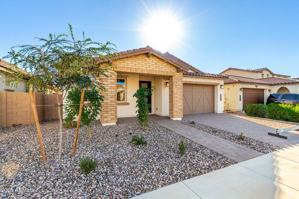 Photo of 21267 E Sparrow Drive, Queen Creek, AZ 85142 (MLS # 6959117)