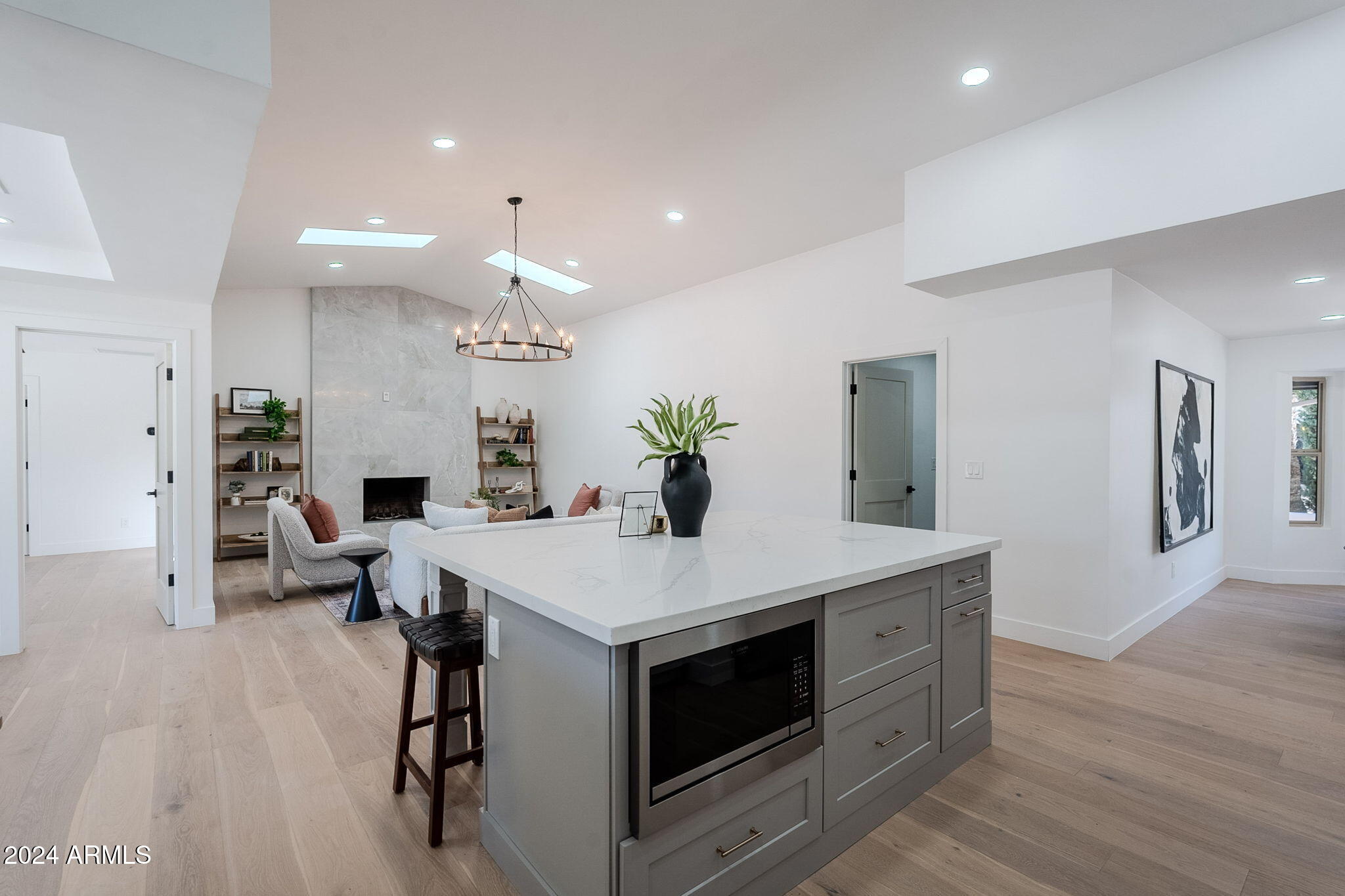 8237 E LIPPIZAN Trail