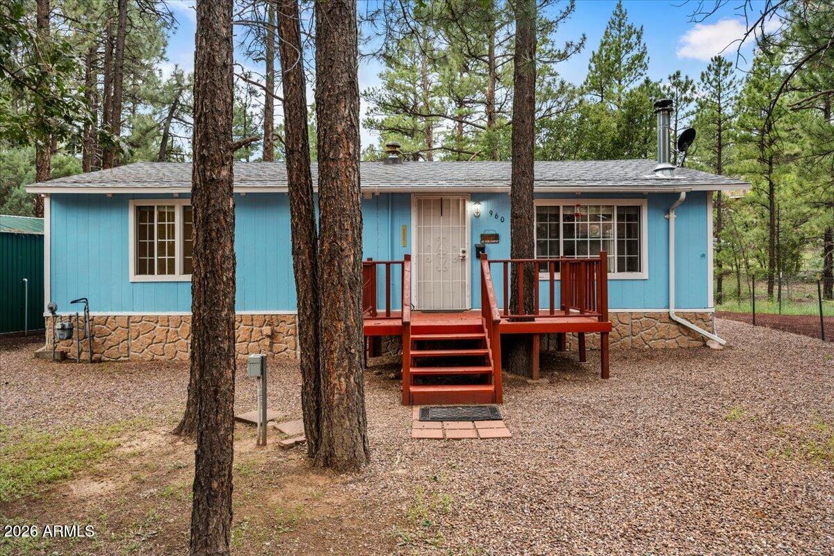 960 N 24TH Drive