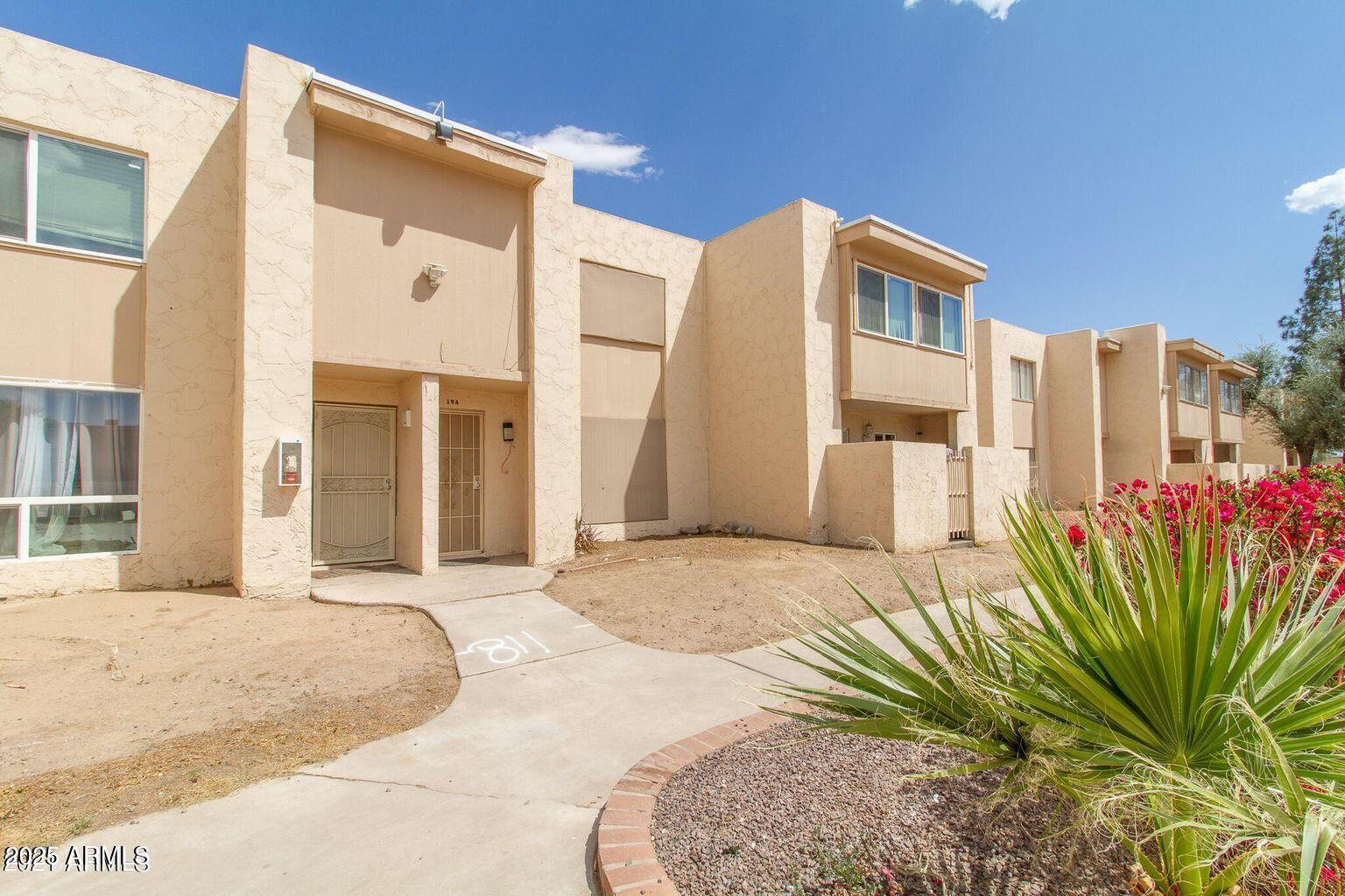 3522 W Dunlap -- 176