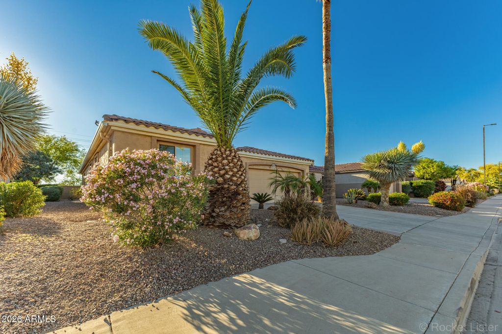 Photo of 5338 S Barley Way, Gilbert, AZ 85298 (MLS # 6994363)