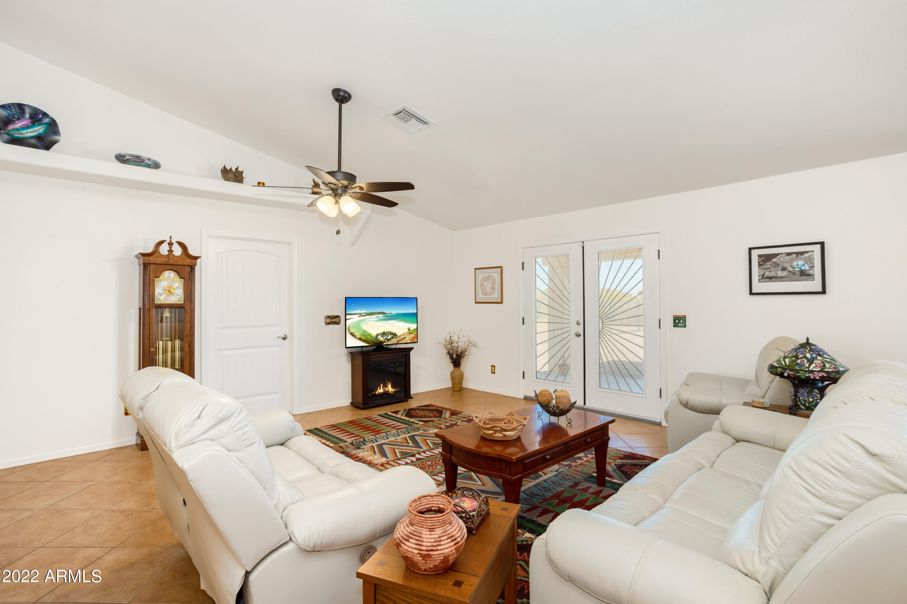 THE SAN IGNACIO BABOCOMARI LAND GRANT - Residential