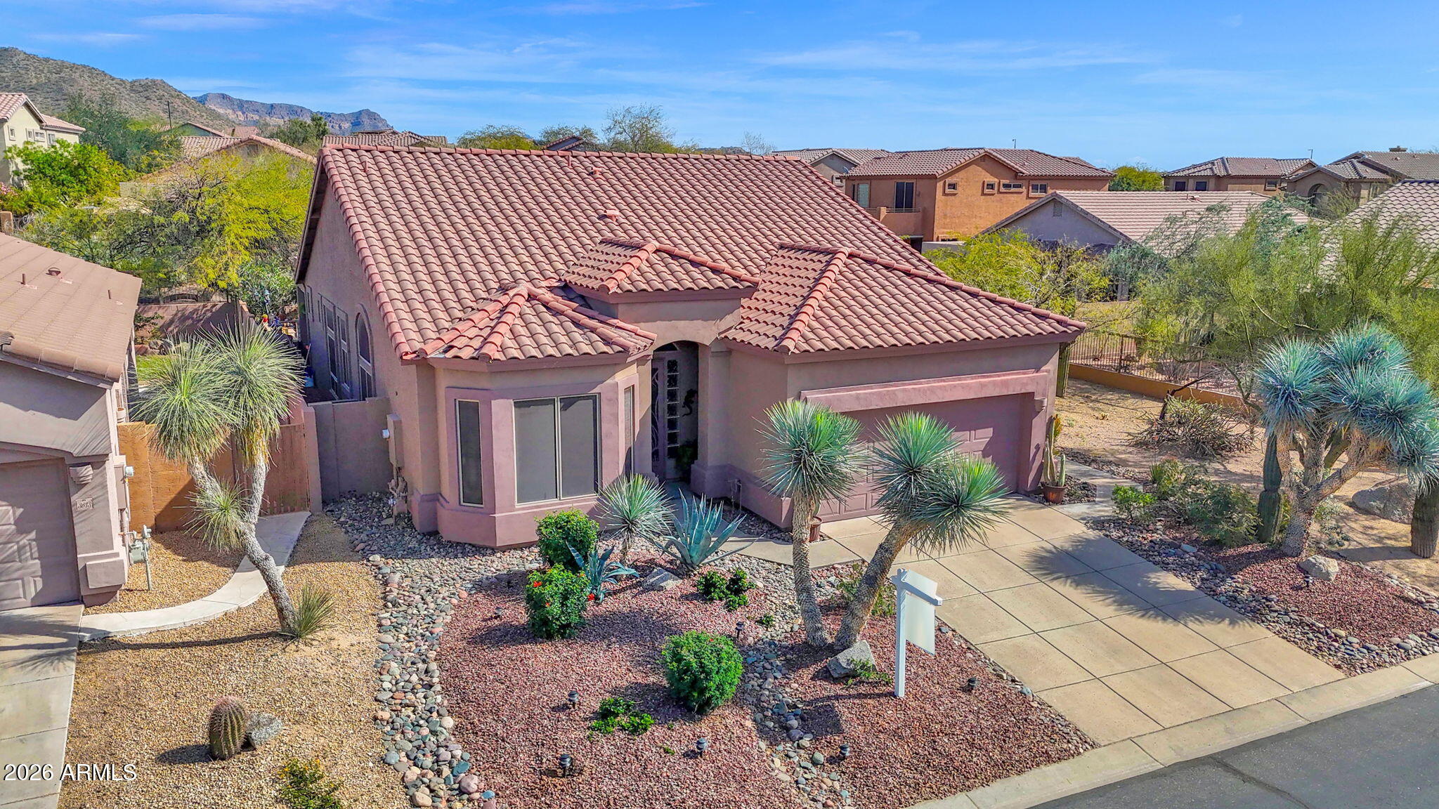 3639 N DESERT OASIS --