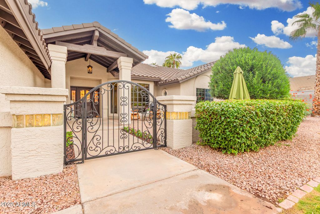 Photo of 7722 W Michigan Avenue, Glendale, AZ 85308 (MLS # 6931785)