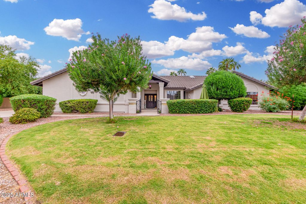 Photo of 7722 W Michigan Avenue, Glendale, AZ 85308 (MLS # 6931785)