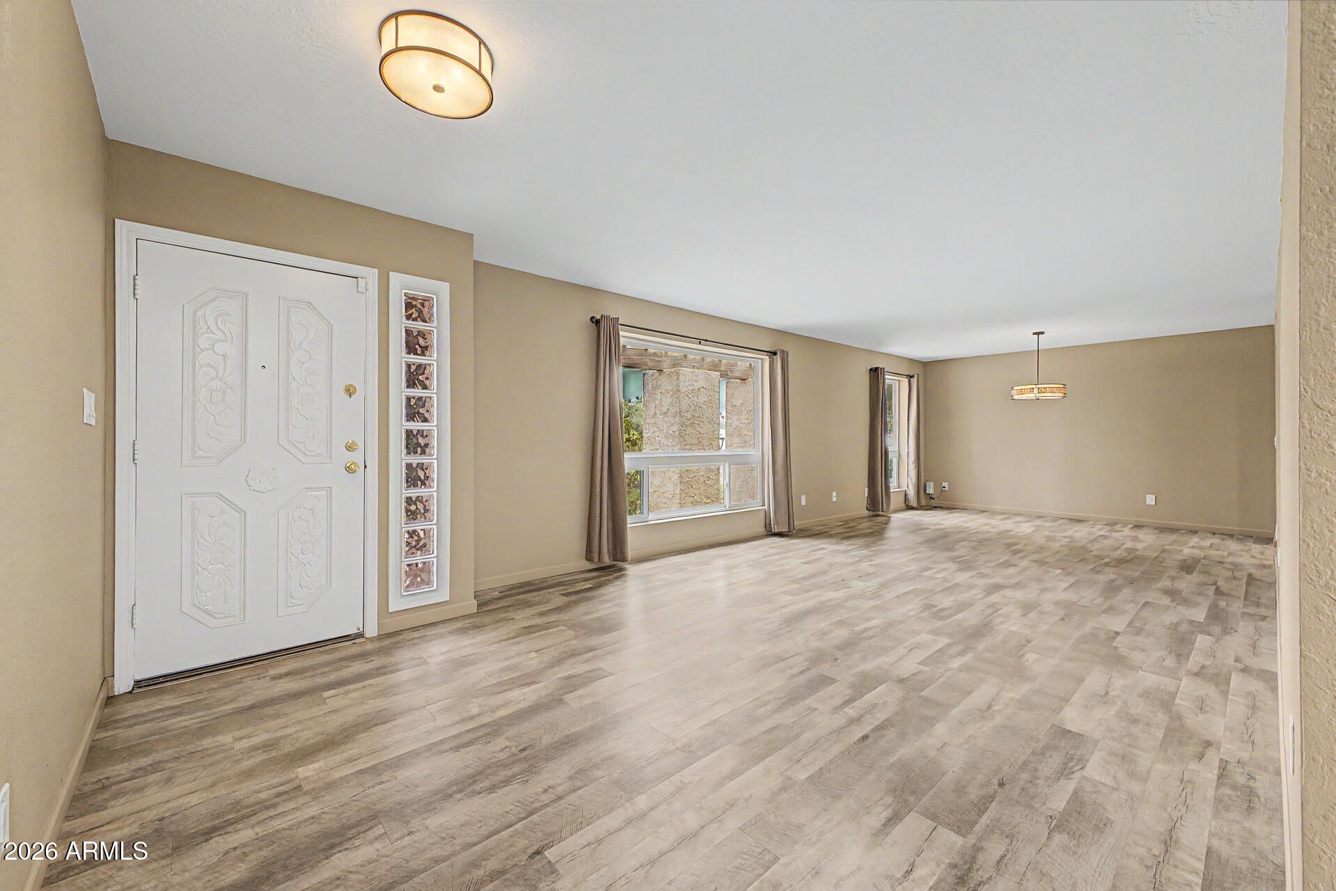 8430 N 80th Place