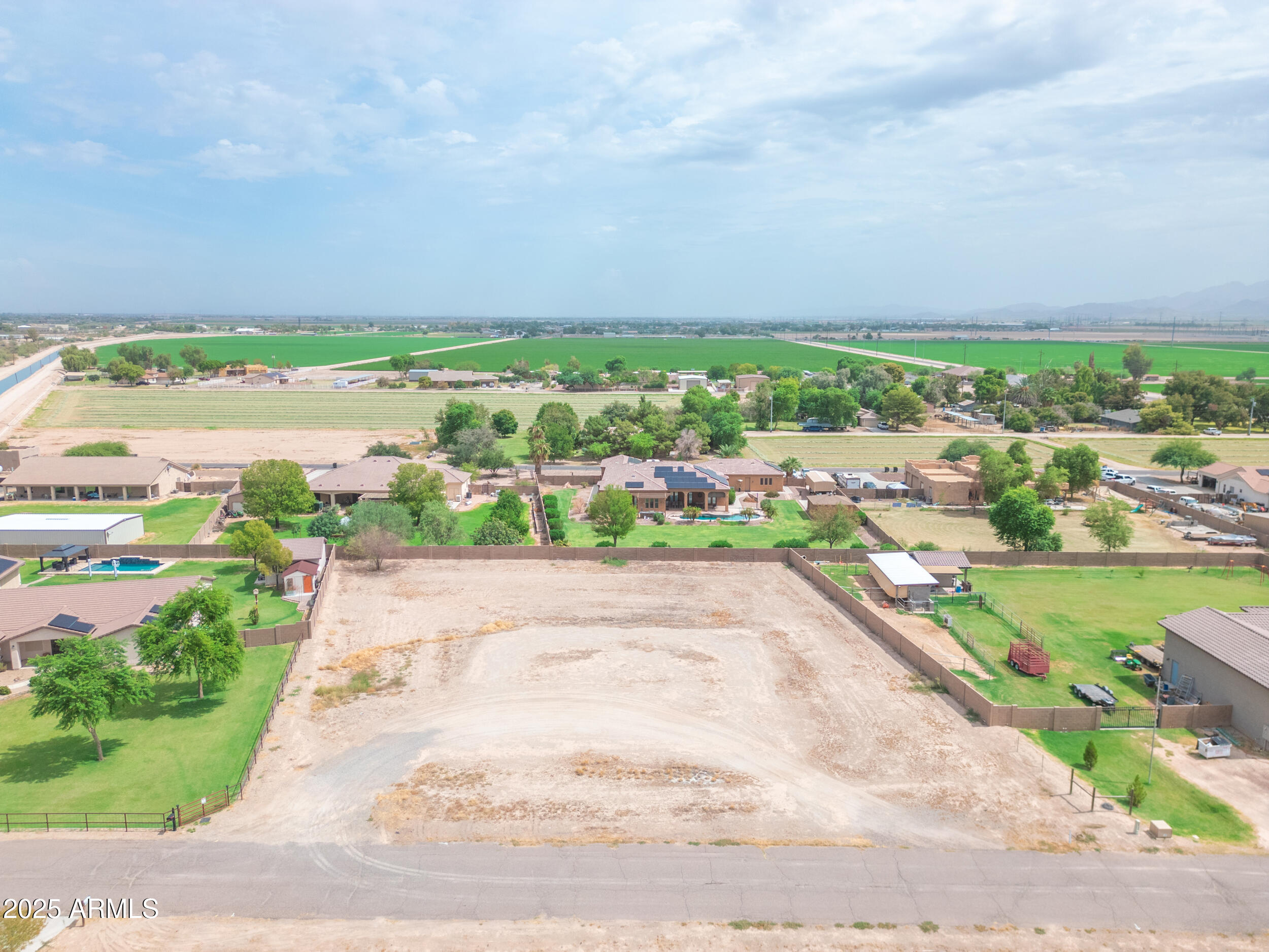 2521 S 217TH Drive -