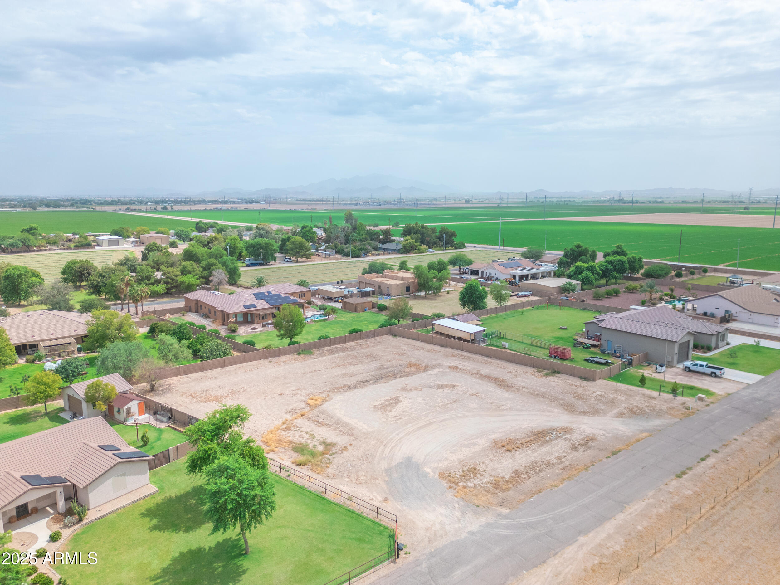 2521 S 217TH Drive -