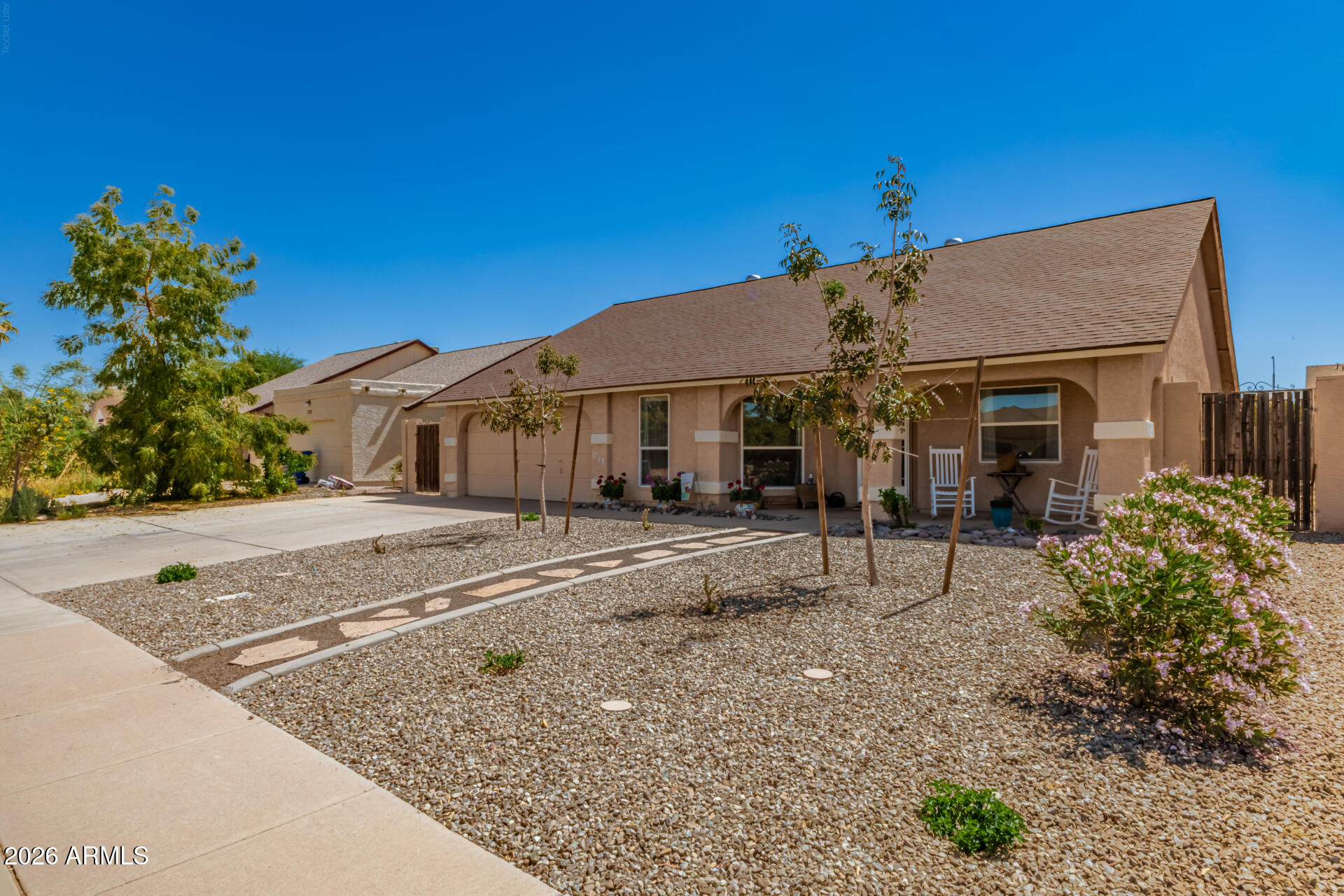 1719 W SHAWNEE Drive