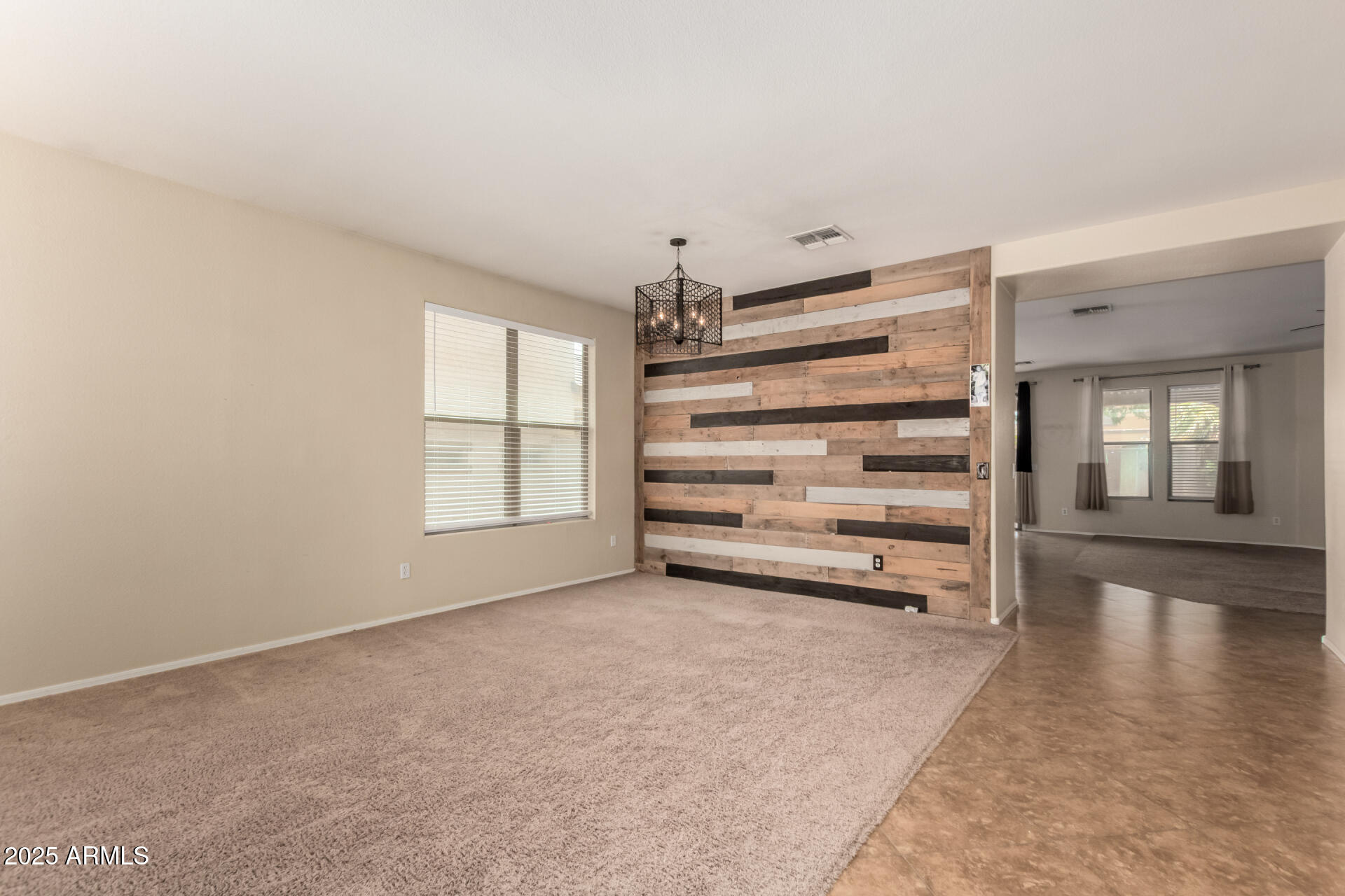 6888 S ONYX Drive