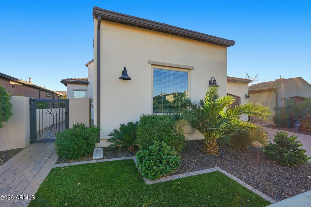 Photo of 199 E Tangerine Path, Queen Creek, AZ 85140 (MLS # 6966567)