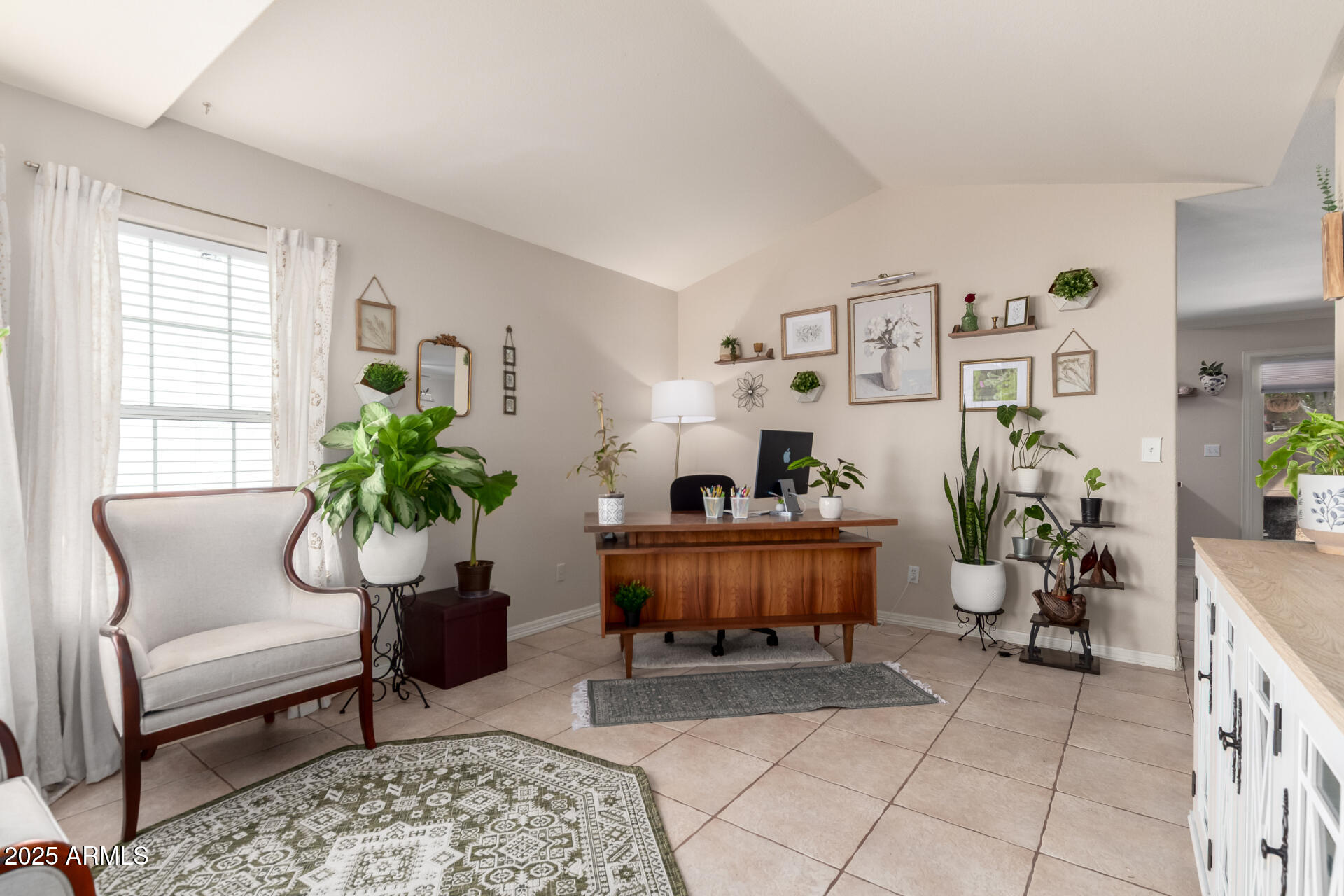 1811 S 39TH Street 73