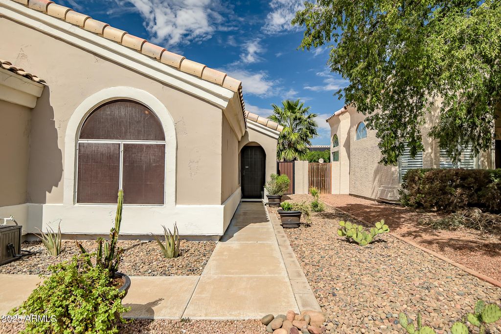 Photo of 1438 E Cindy Street, Chandler, AZ 85225 (MLS # 6931729)
