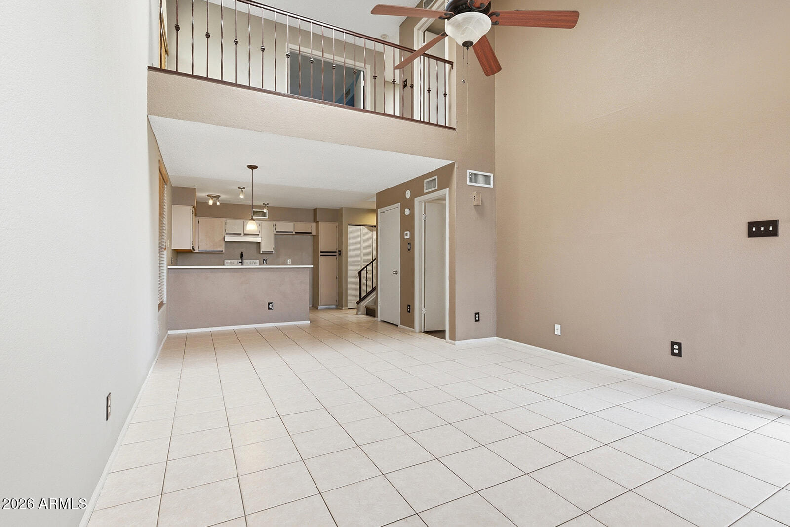 1717 E UNION HILLS Drive 1096
