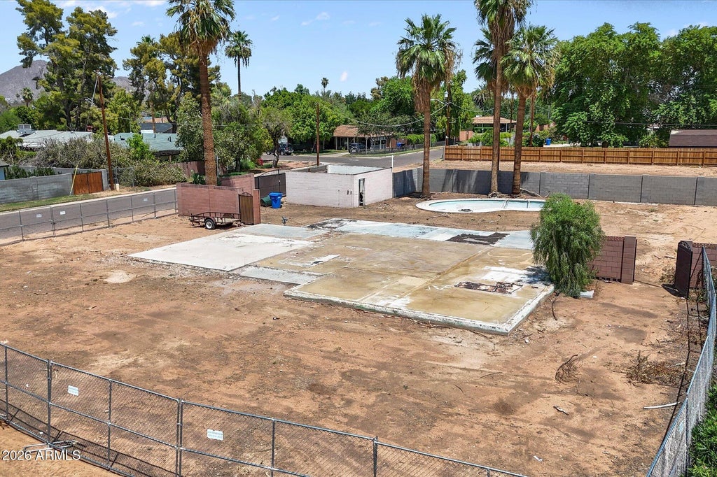 Photo of 1875 N 38th Place #A, Phoenix, AZ 85008 (MLS # 7089544)