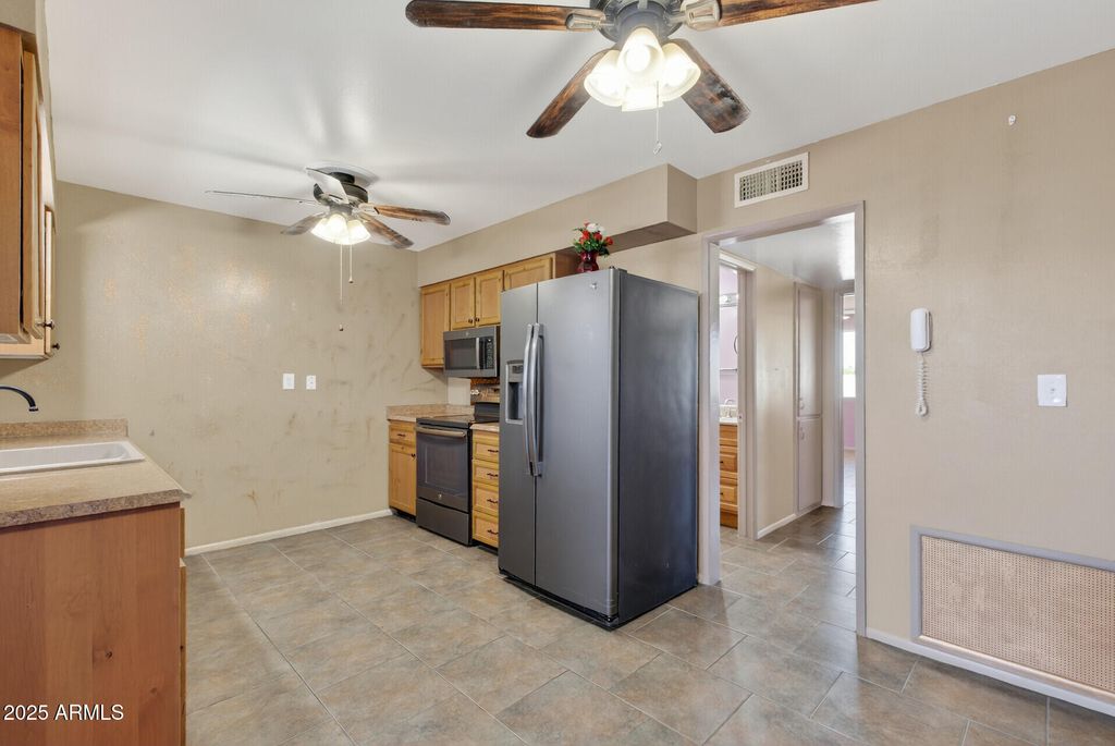 Photo of 9663 N 111th Avenue, Sun City, AZ 85351 (MLS # 6900755)