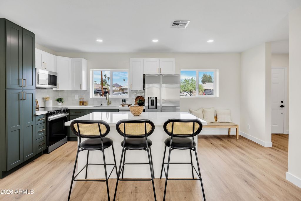 Photo of 4246 N 10th Place, Phoenix, AZ 85014 (MLS # 7013326)