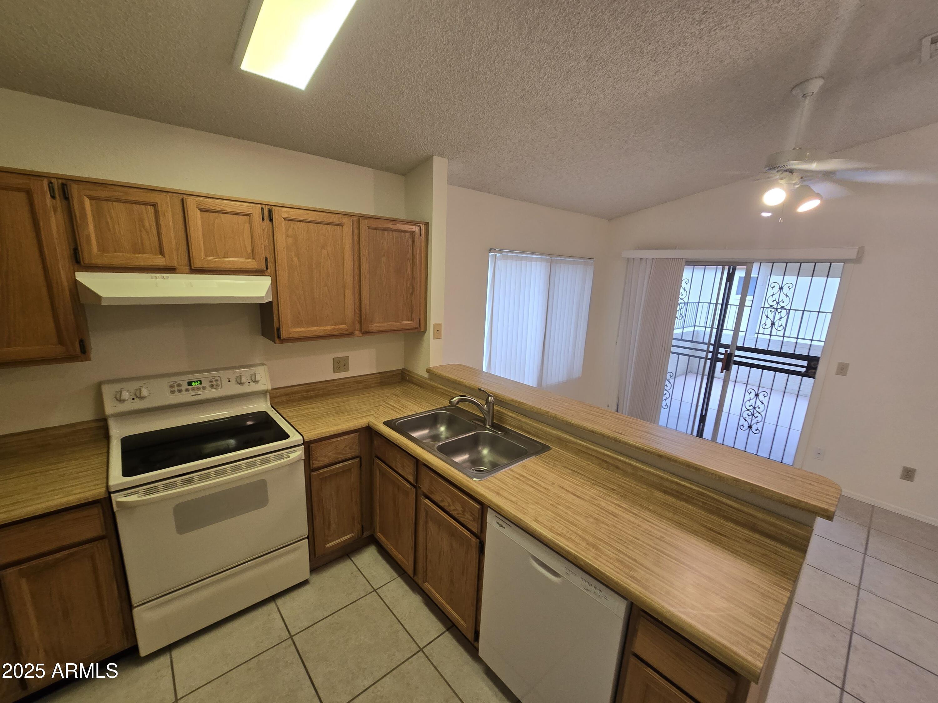 1120 N Val Vista Drive Unit 31