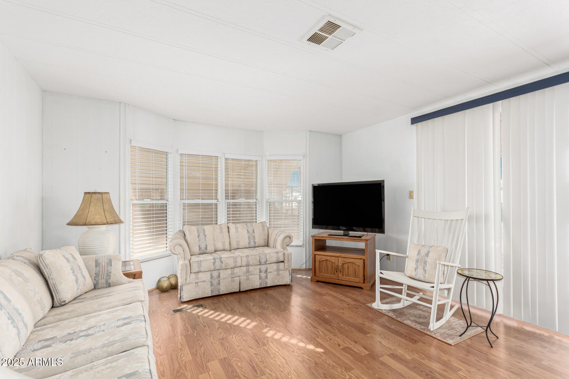 53 N MOUNTAIN Road 19