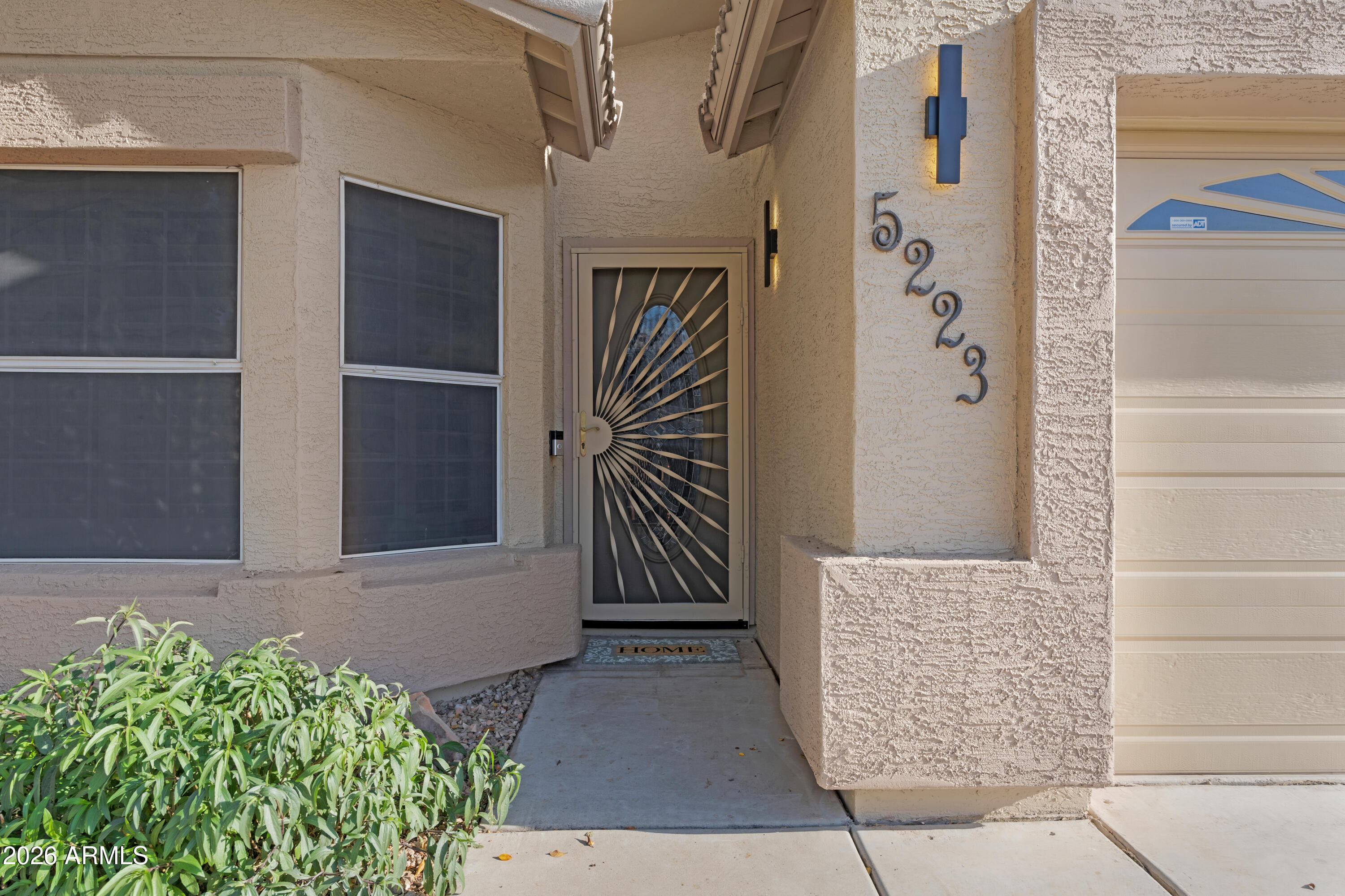 5223 W PONTIAC Drive