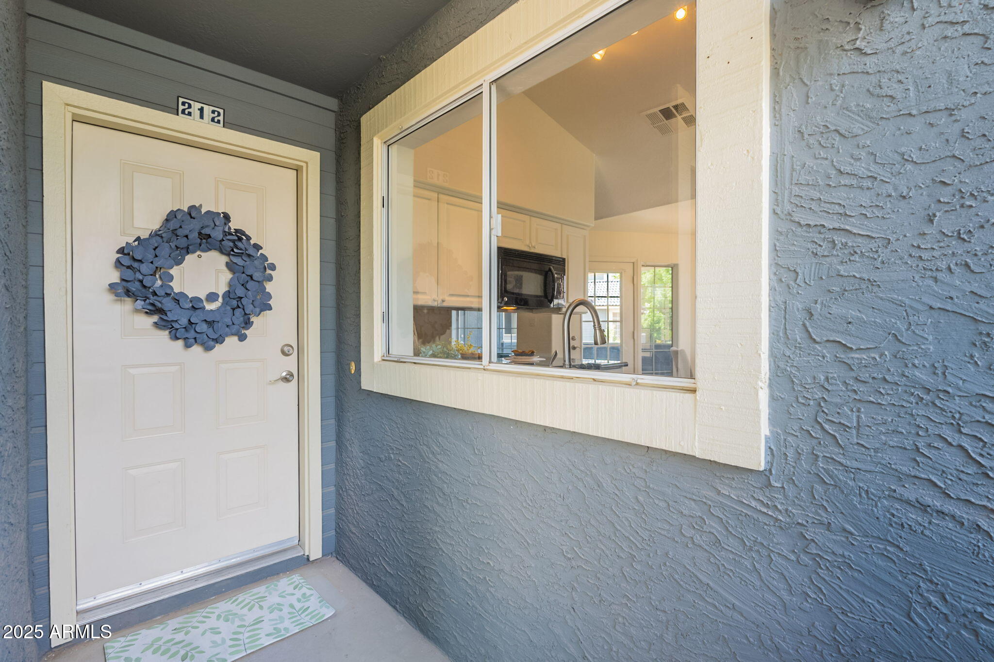 255 S KYRENE Road 212