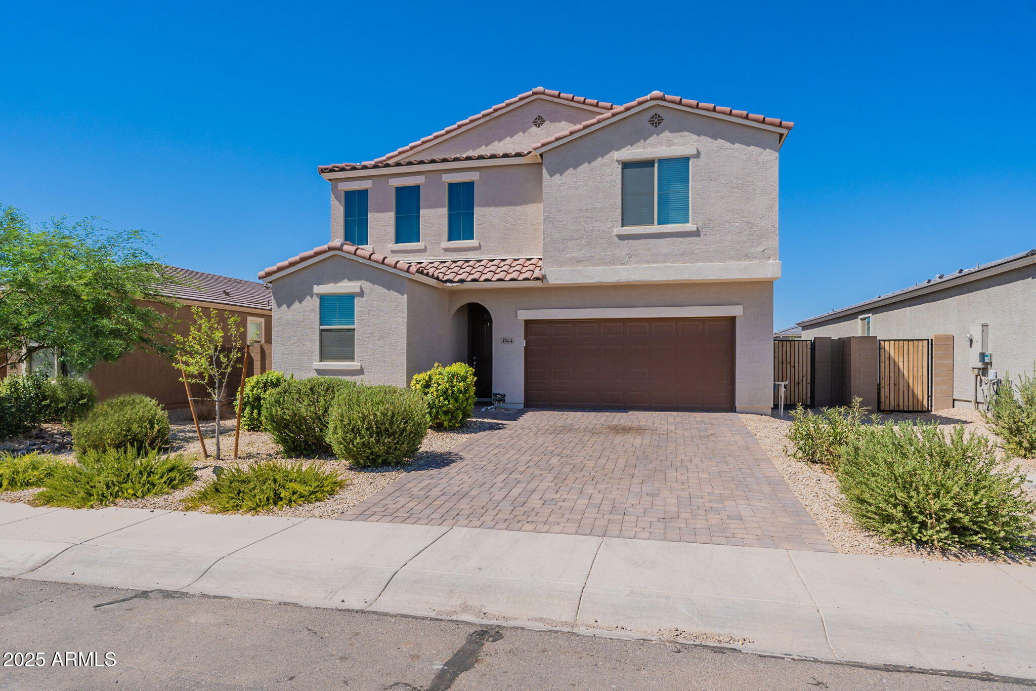 1744 W HOPI Drive
