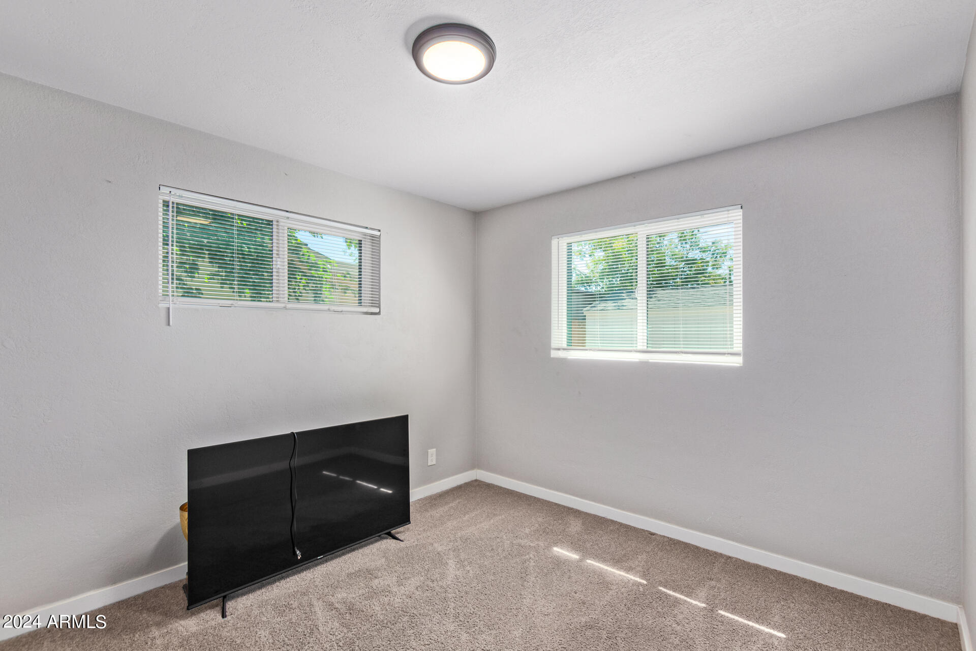 COUNTRY LIFE HOMES UNIT 3 - Residential