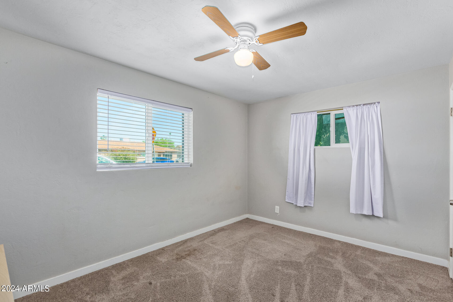 COUNTRY LIFE HOMES UNIT 3 - Residential
