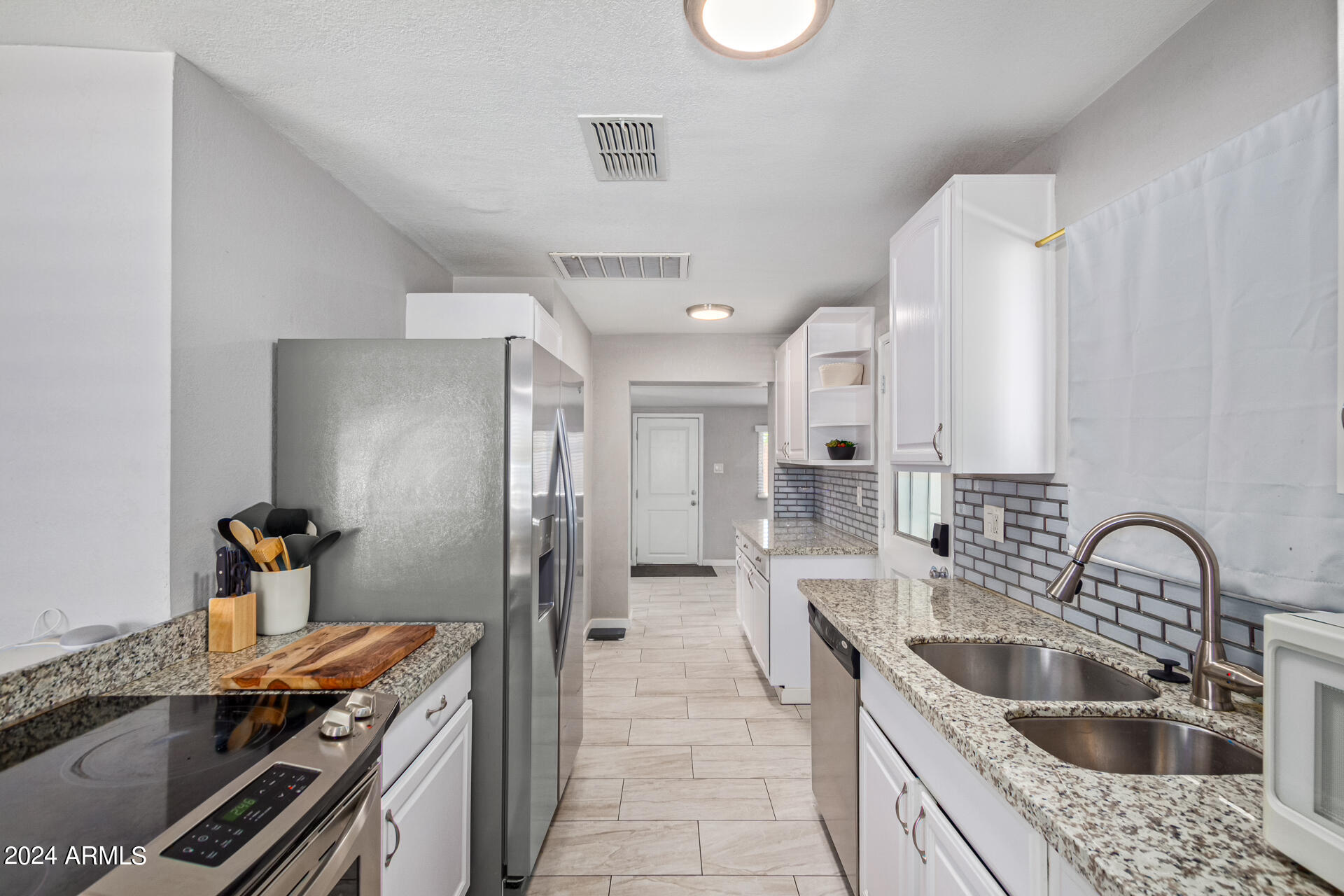 COUNTRY LIFE HOMES UNIT 3 - Residential