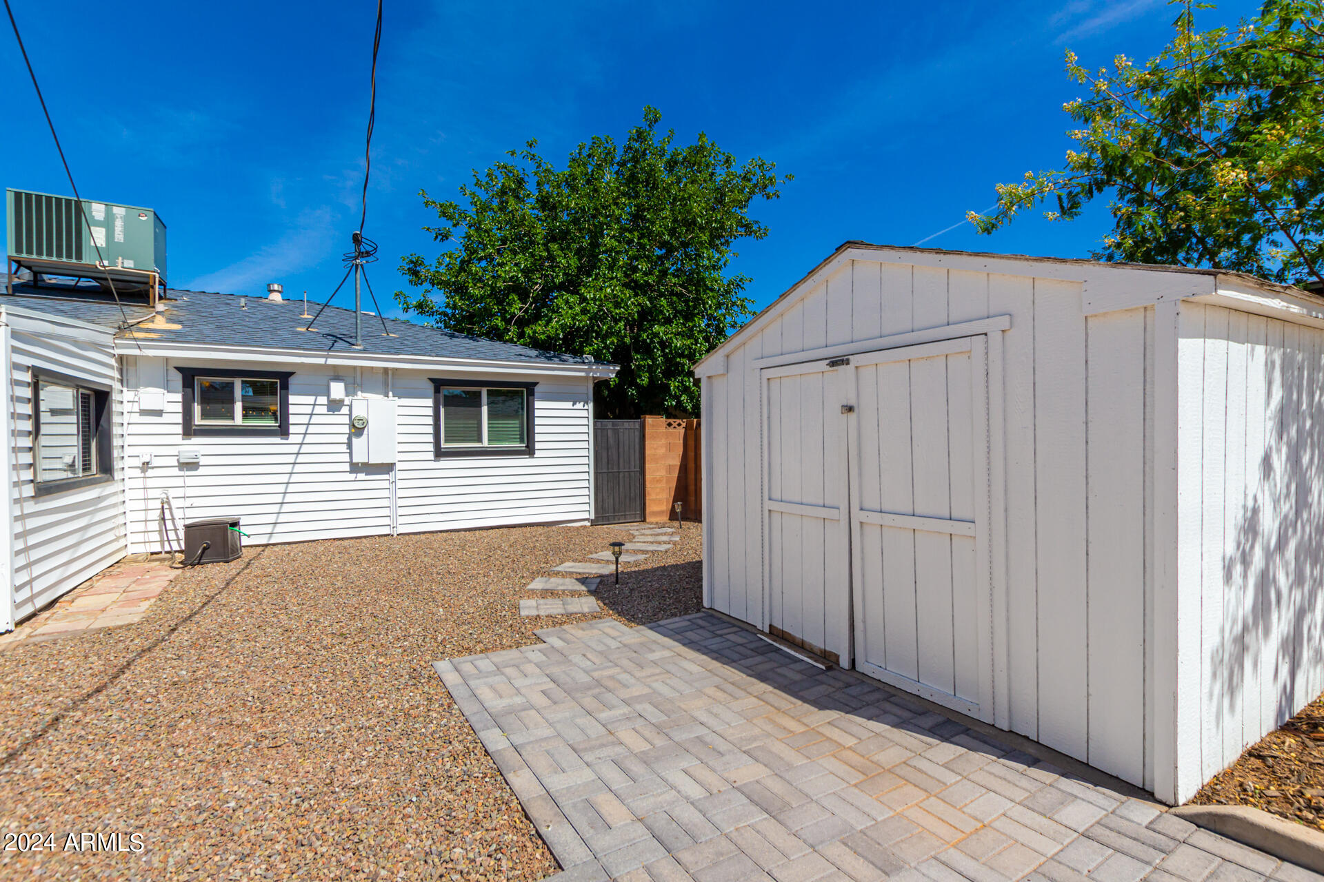 COUNTRY LIFE HOMES UNIT 3 - Residential