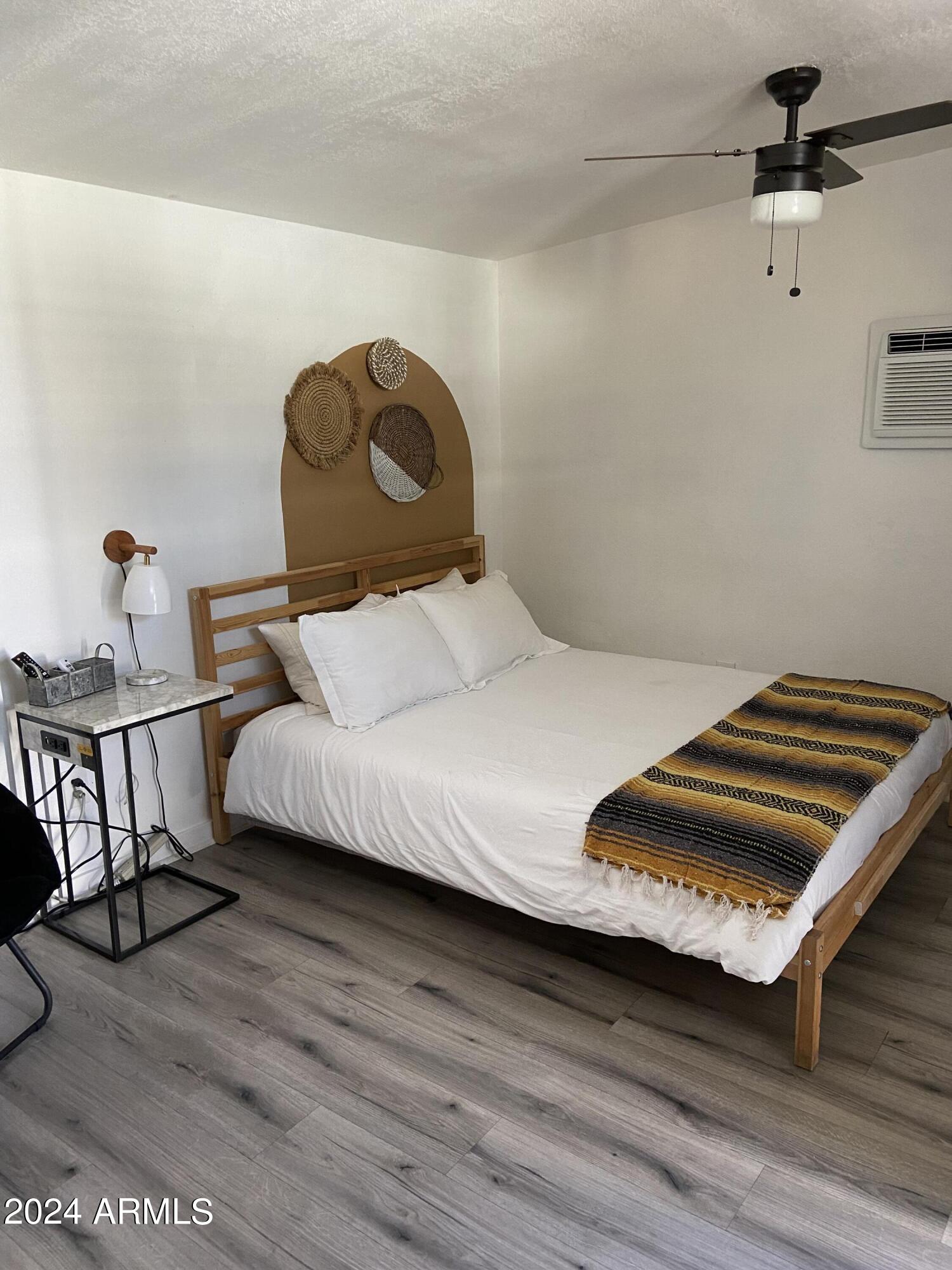 COUNTRY LIFE HOMES UNIT 3 - Residential