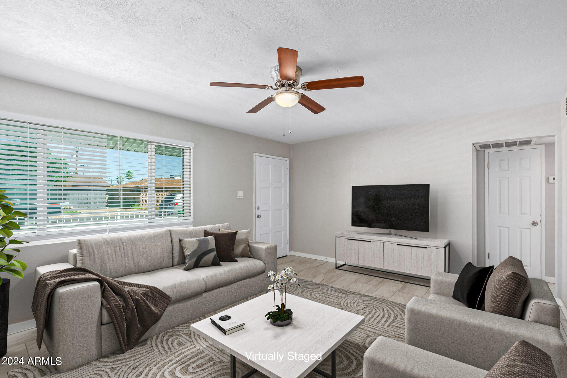 COUNTRY LIFE HOMES UNIT 3 - Residential